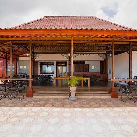 Oyo 2392 Nusa Dua Eling Inn מראה חיצוני תמונה