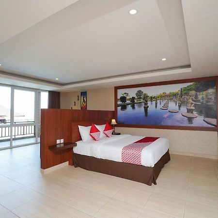 Oyo 2392 Nusa Dua Eling Inn מראה חיצוני תמונה
