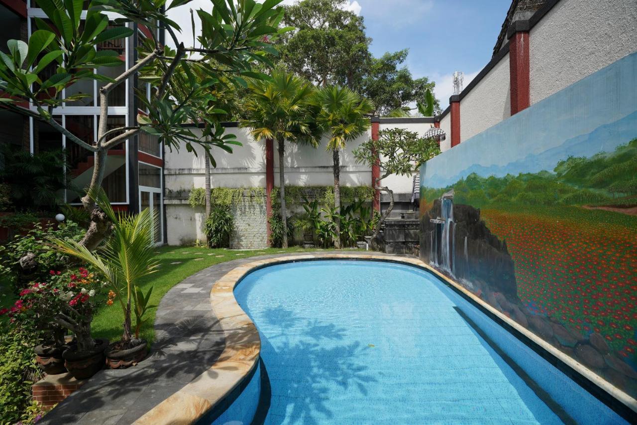 Oyo 2392 Nusa Dua Eling Inn מראה חיצוני תמונה