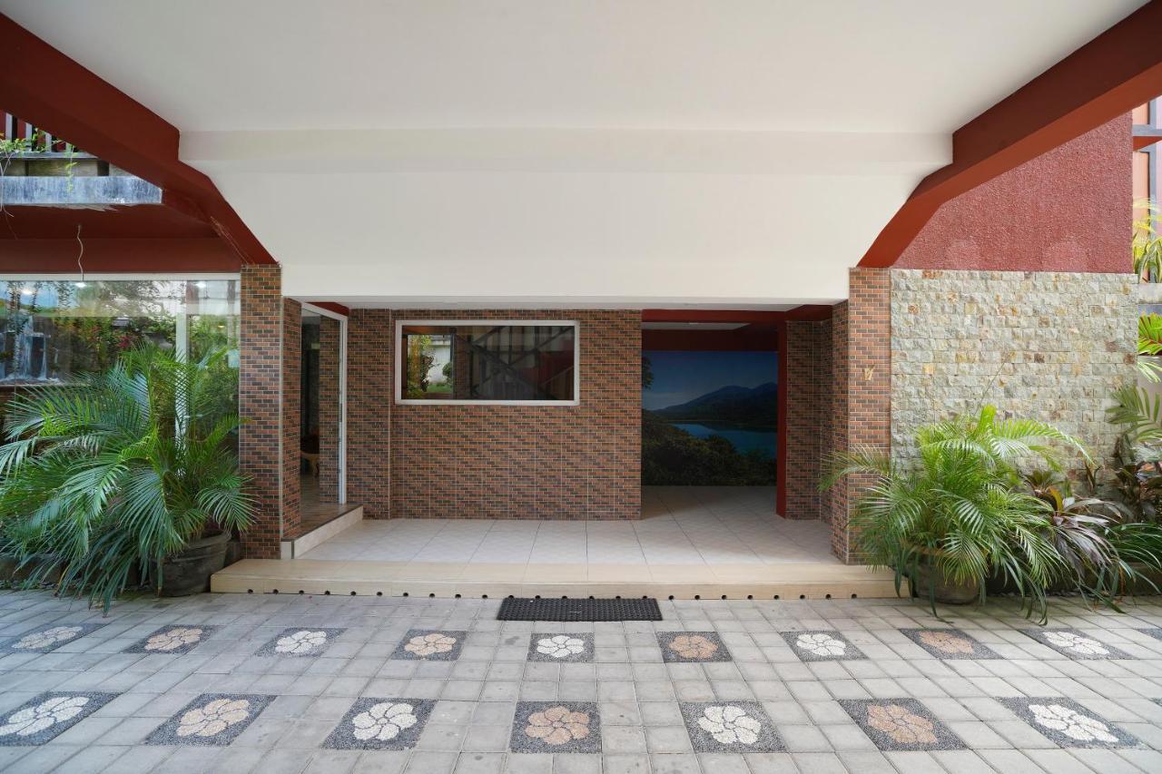 Oyo 2392 Nusa Dua Eling Inn מראה חיצוני תמונה
