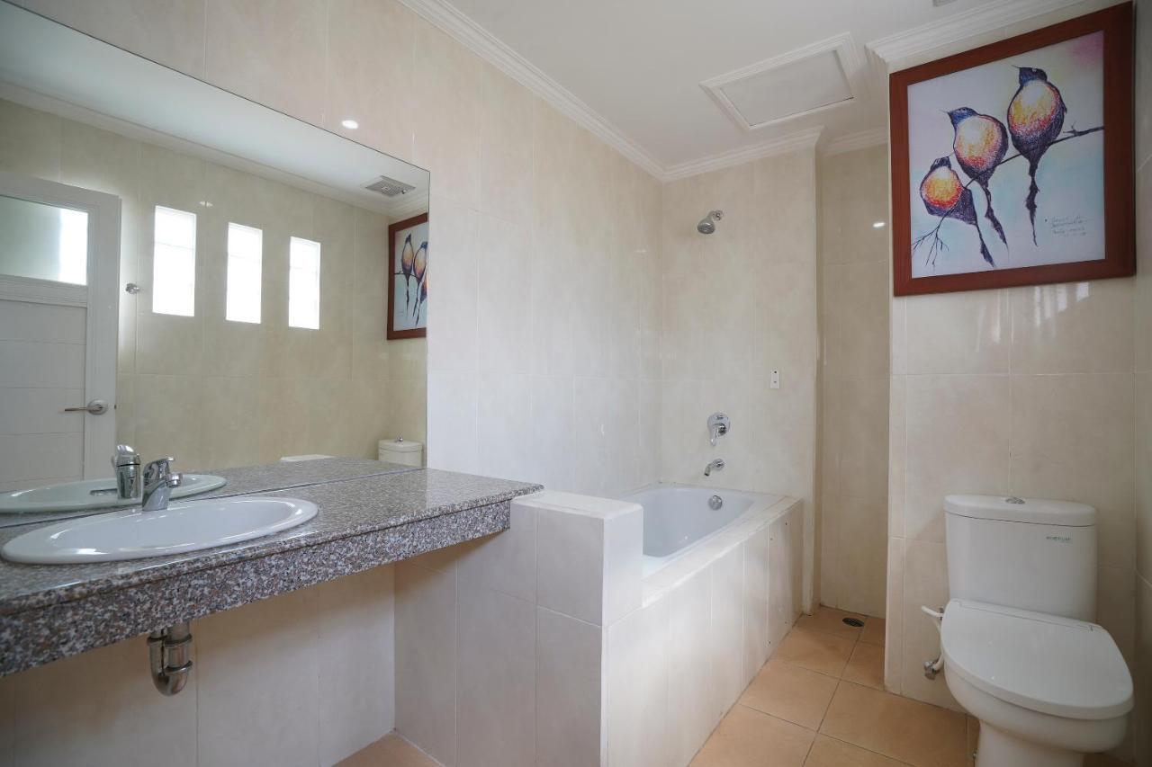 Oyo 2392 Nusa Dua Eling Inn מראה חיצוני תמונה
