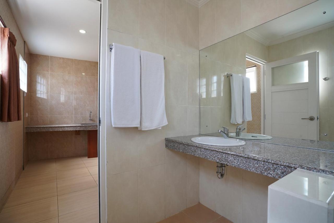 Oyo 2392 Nusa Dua Eling Inn מראה חיצוני תמונה