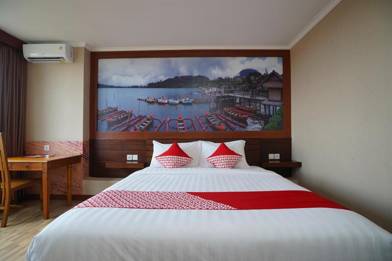 Oyo 2392 Nusa Dua Eling Inn מראה חיצוני תמונה