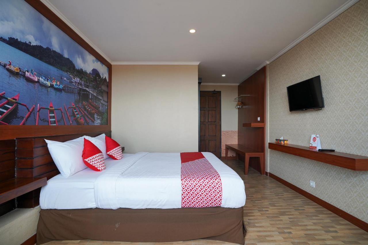 Oyo 2392 Nusa Dua Eling Inn מראה חיצוני תמונה