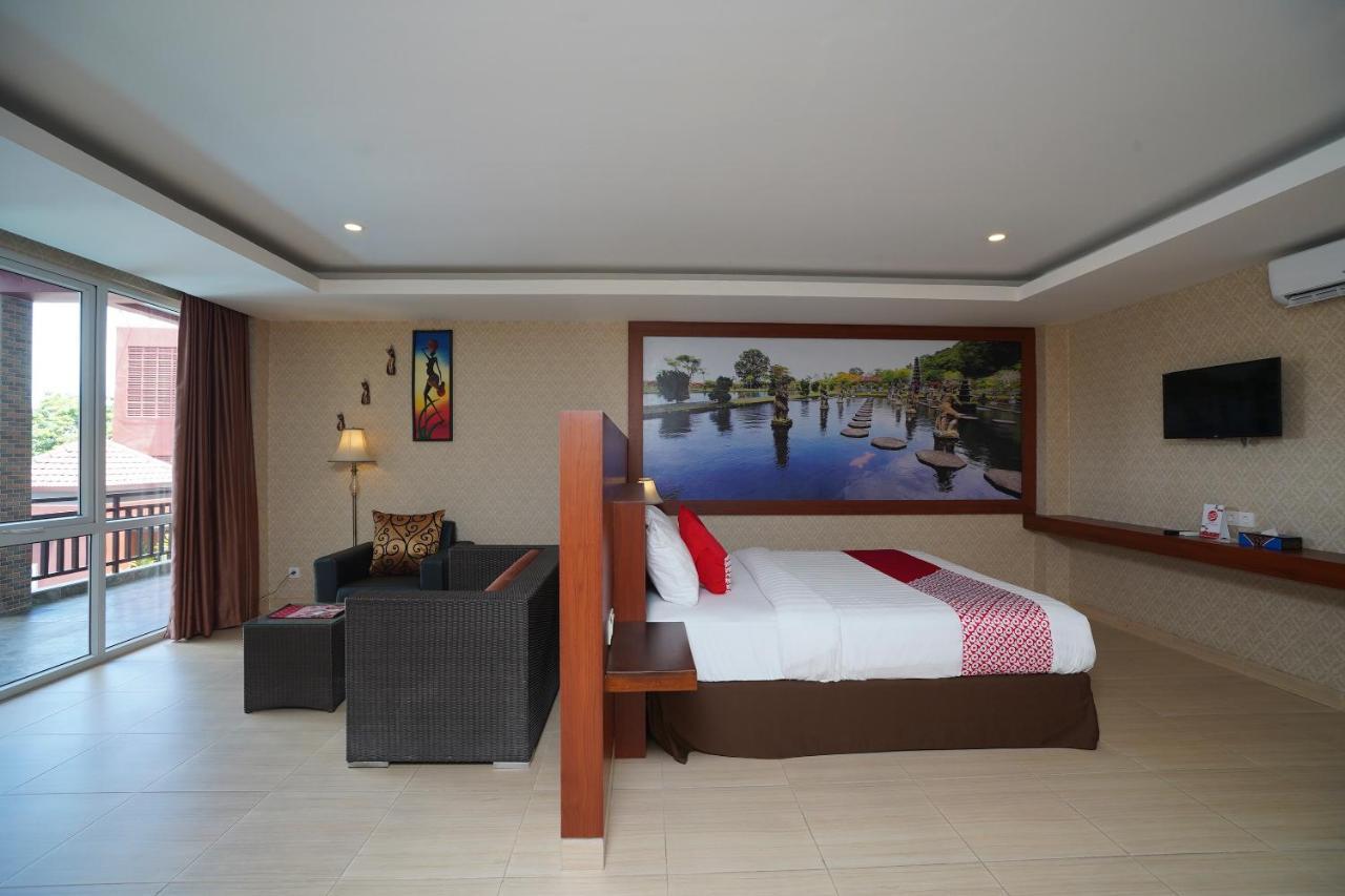 Oyo 2392 Nusa Dua Eling Inn מראה חיצוני תמונה